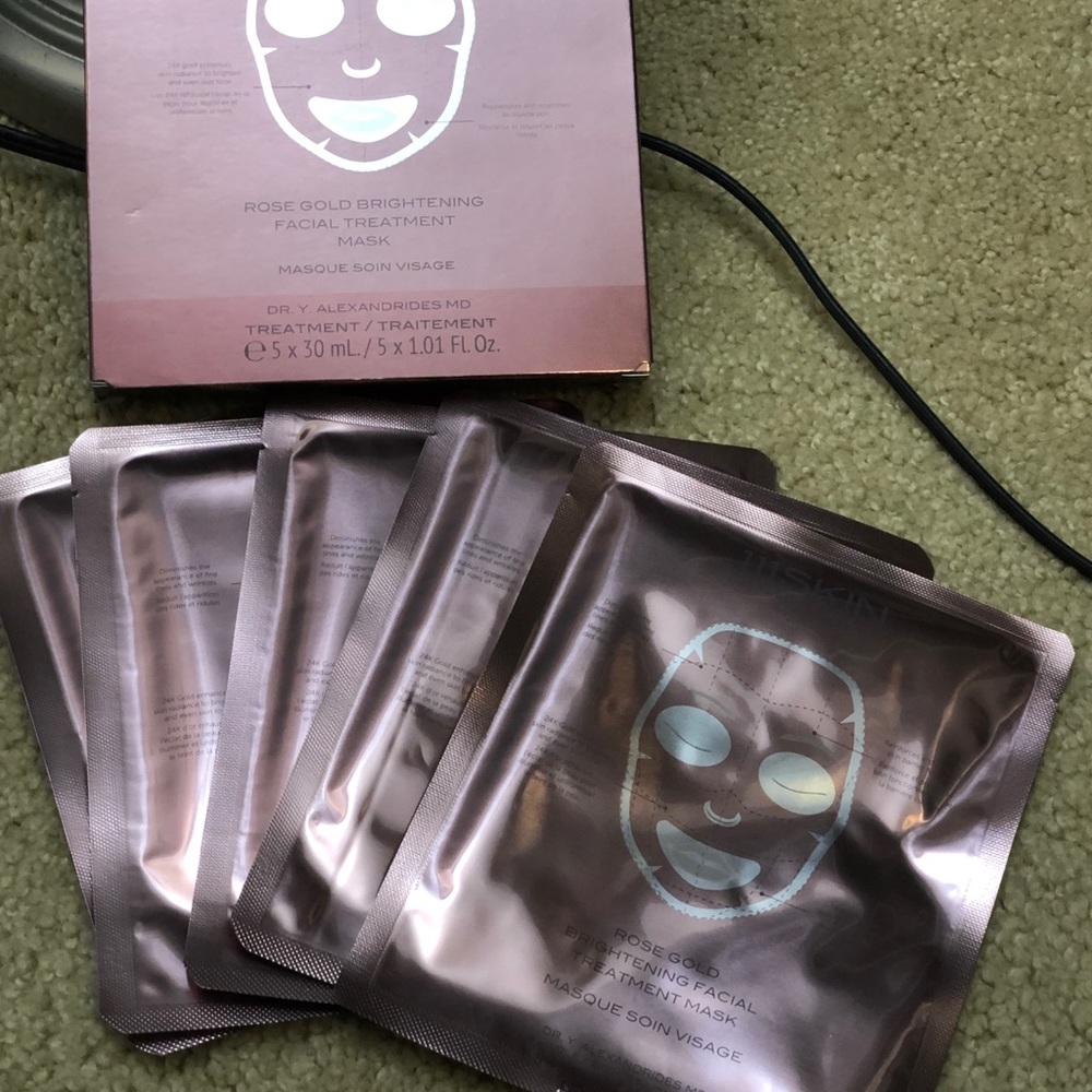 111SKIN Rose Gold Bright Facial Treatment/Mask - Picture 4 of 4